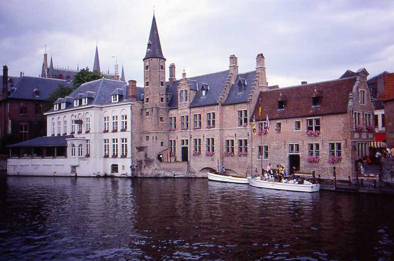 37-Bruges,Rozenhoedkaai,14 agosto 1989.jpg